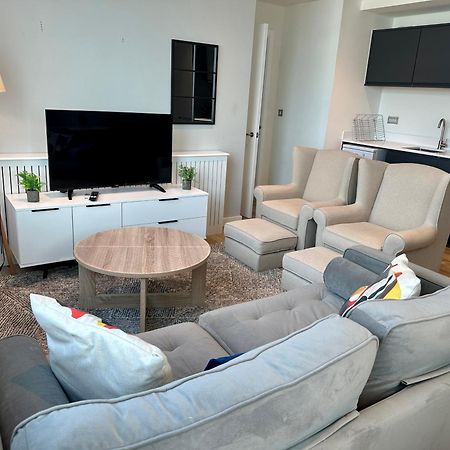 Lovely 1 Bed Apartment - Old Trafford Μάντσεστερ Εξωτερικό φωτογραφία