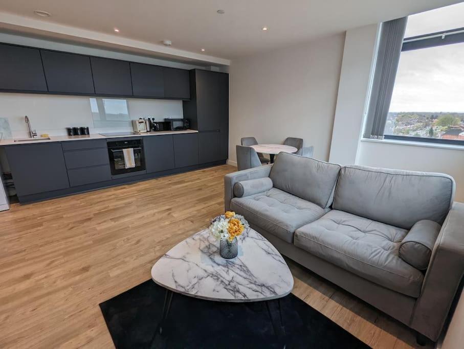 Lovely 1 Bed Apartment - Old Trafford Μάντσεστερ Εξωτερικό φωτογραφία